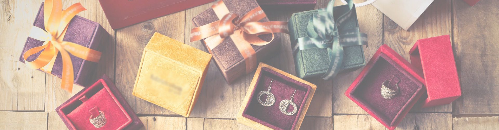 Christmas shopping tips and tricks